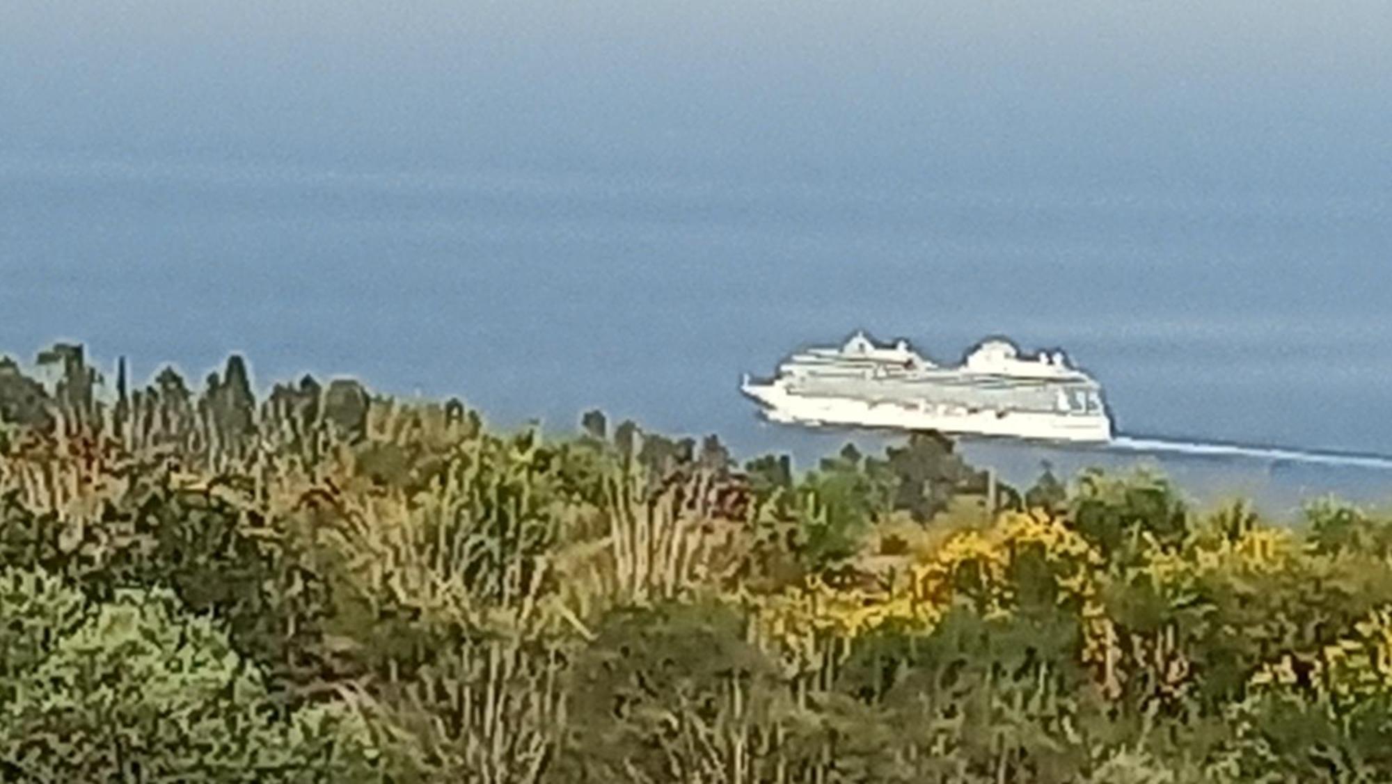 Victoria, Cpl Poggio Mastrissa, * Taormina